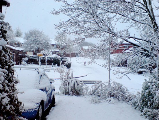 Snow, Lower Earley, Reading