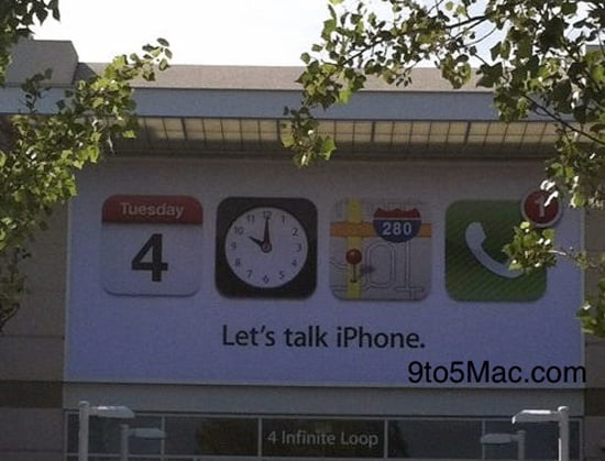 Apple puts up “Let's talk iPhone” banner 