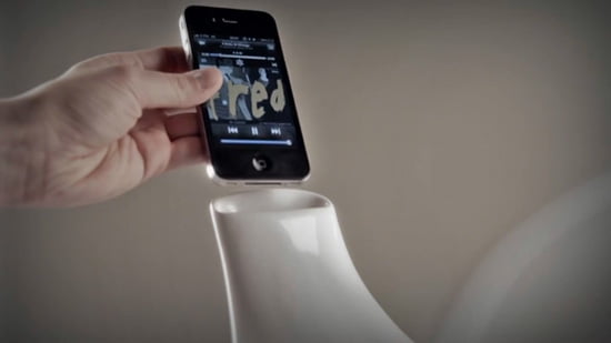 Megaphone Racoon Studio made this short video for Ene&is. Our friends created the Megaphone.