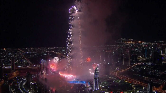 2013 Highlight Video of the Downtown Dubai New Year's Eve Fireworks