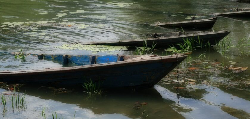 Sinking by ~charke