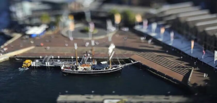 Bathtub II by Keith Loutit