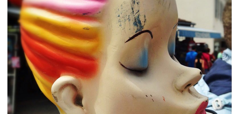 give us a kiss by iPhonea