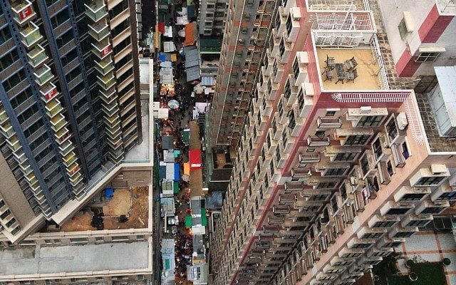 Looking down by jethromullen