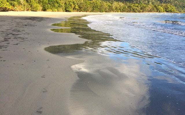 Morning barefoot by yohsephina